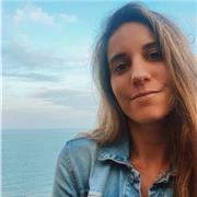 Profesora de inglés para estudiantes. Graduada en Turismo por la UMA